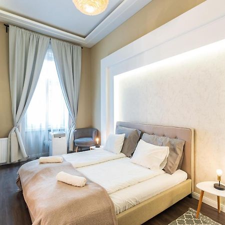 Spacious Luxury Apartment At The Heart Of Budapeste Exterior foto