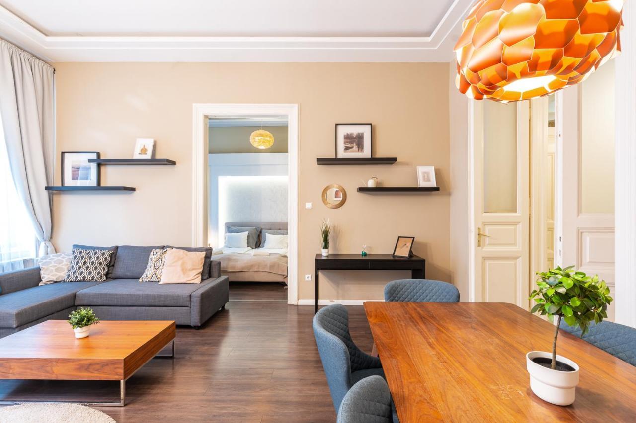 Spacious Luxury Apartment At The Heart Of Budapeste Exterior foto