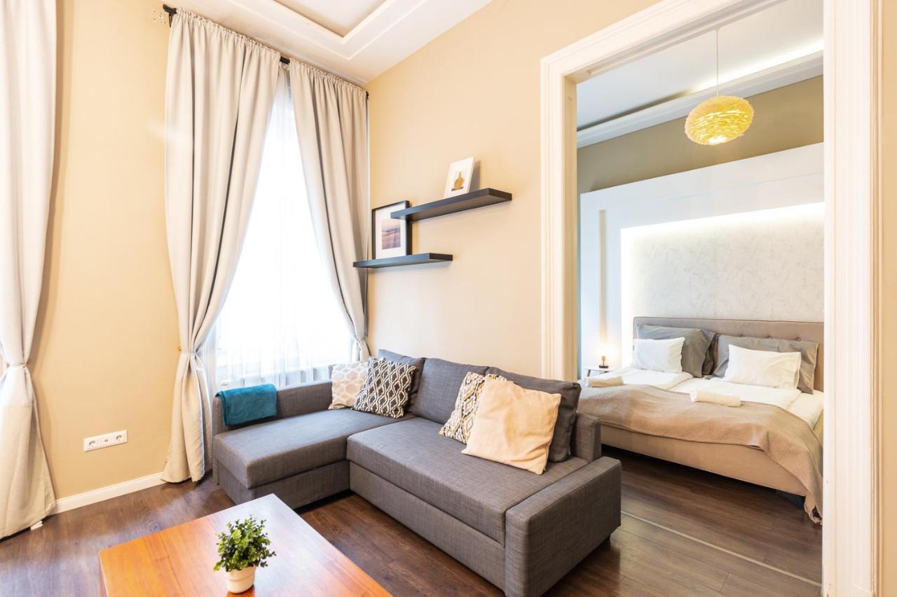 Spacious Luxury Apartment At The Heart Of Budapeste Exterior foto